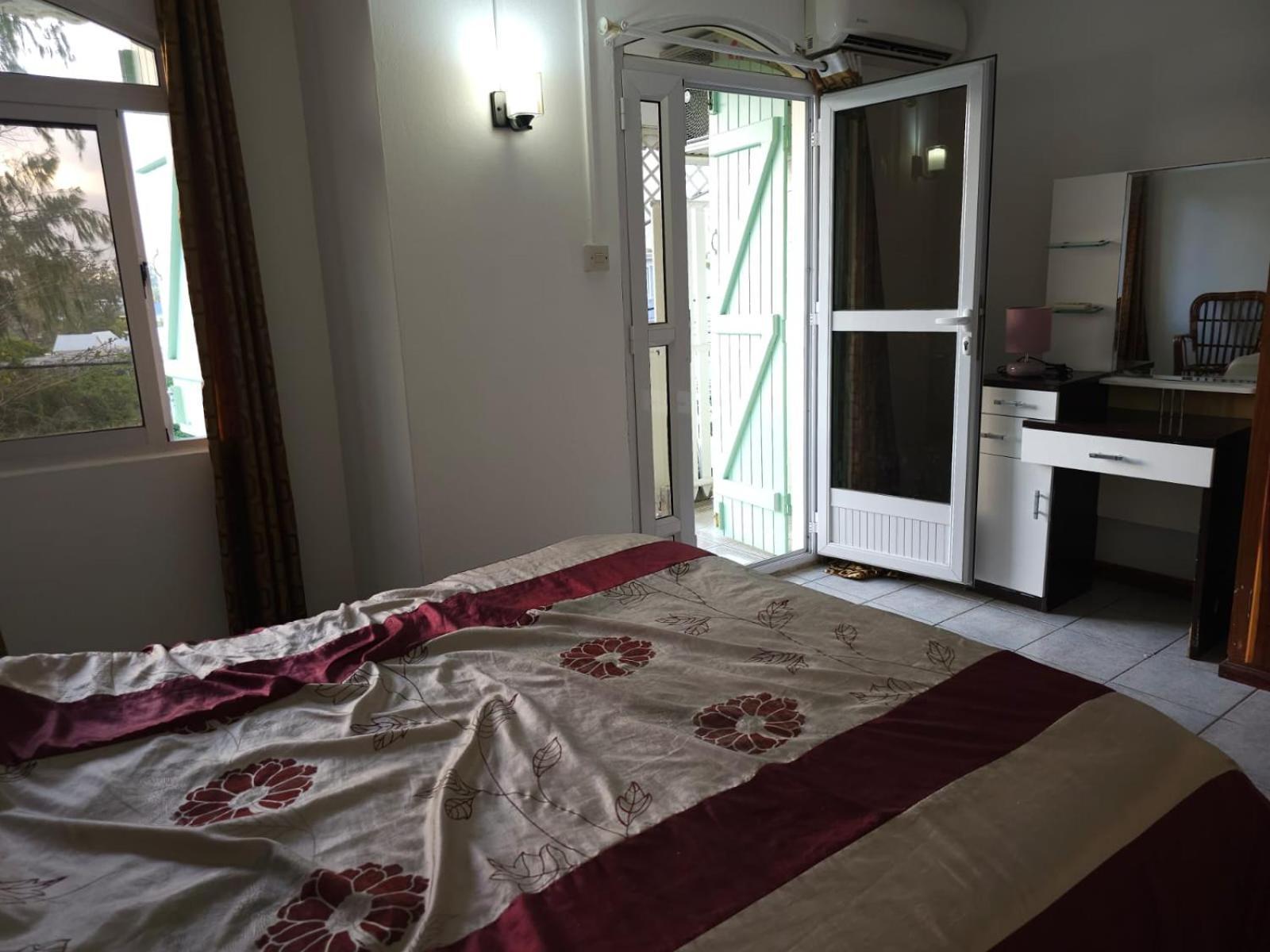 Apartment Les Badamiers Seafont -